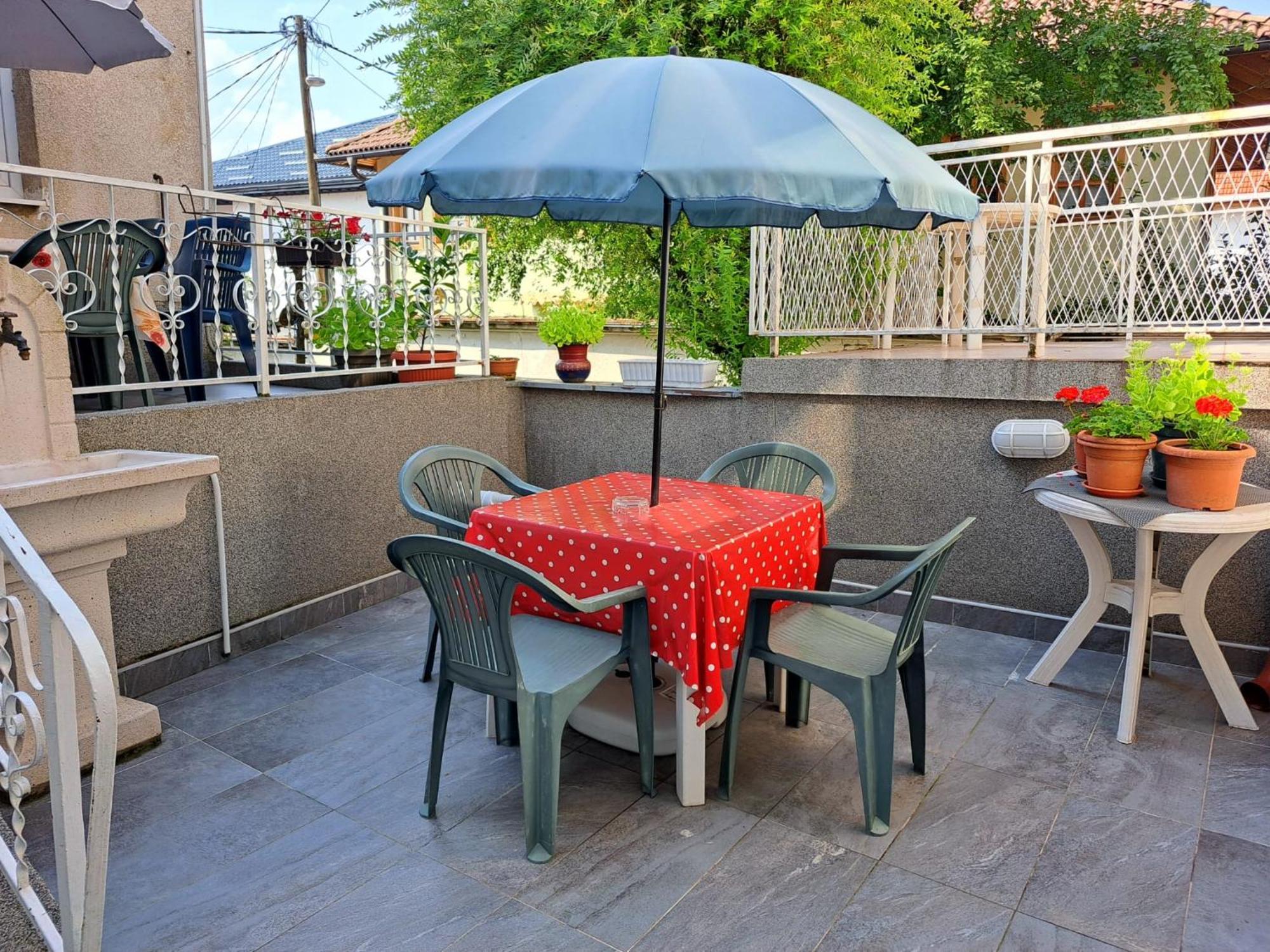 Apartman Slatki Dom 2 Saraievo Exterior foto